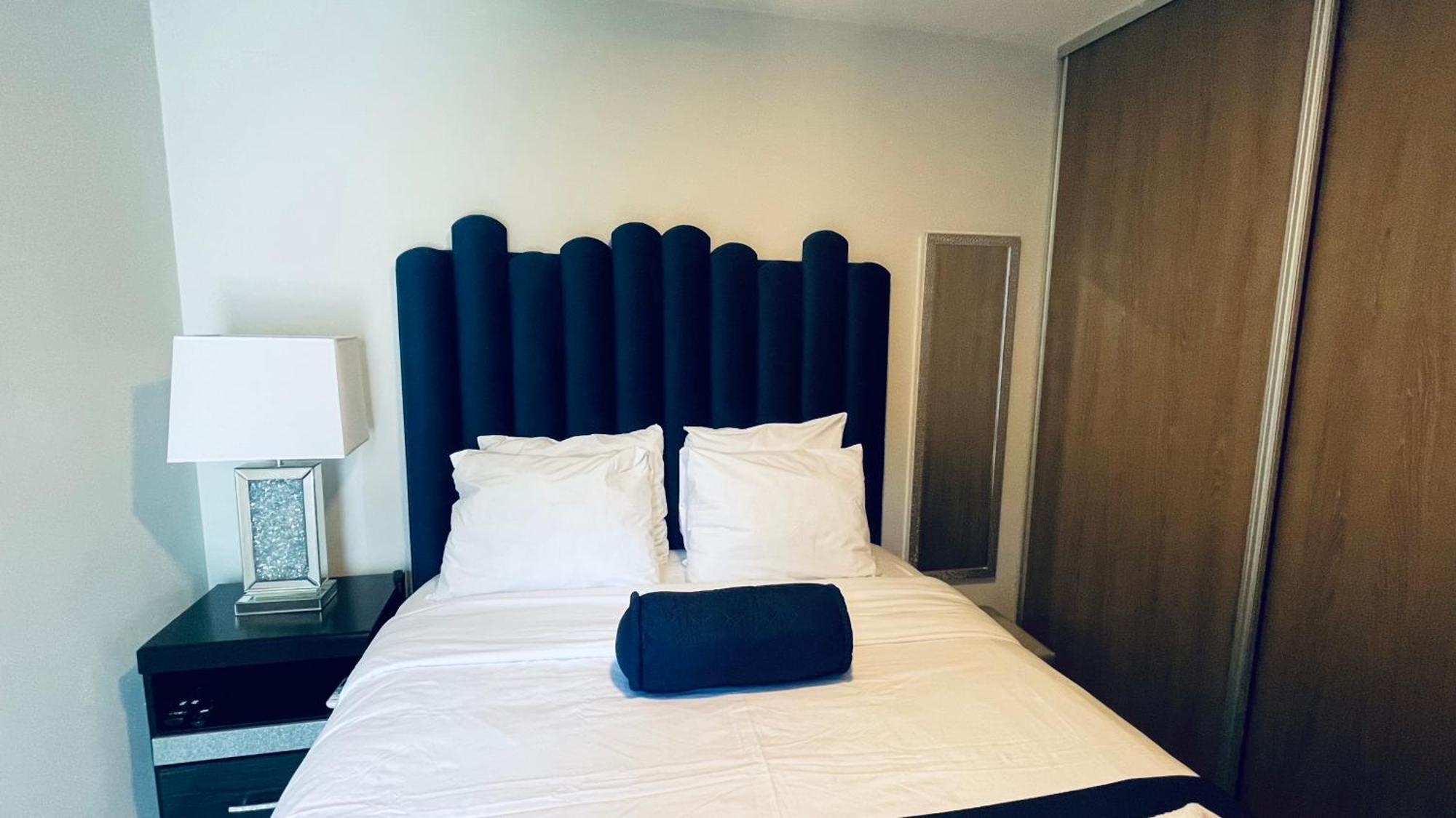 Cozy Apartment With Terrace, Sj Cosmopolitan Tower #402 San Jose  Bagian luar foto