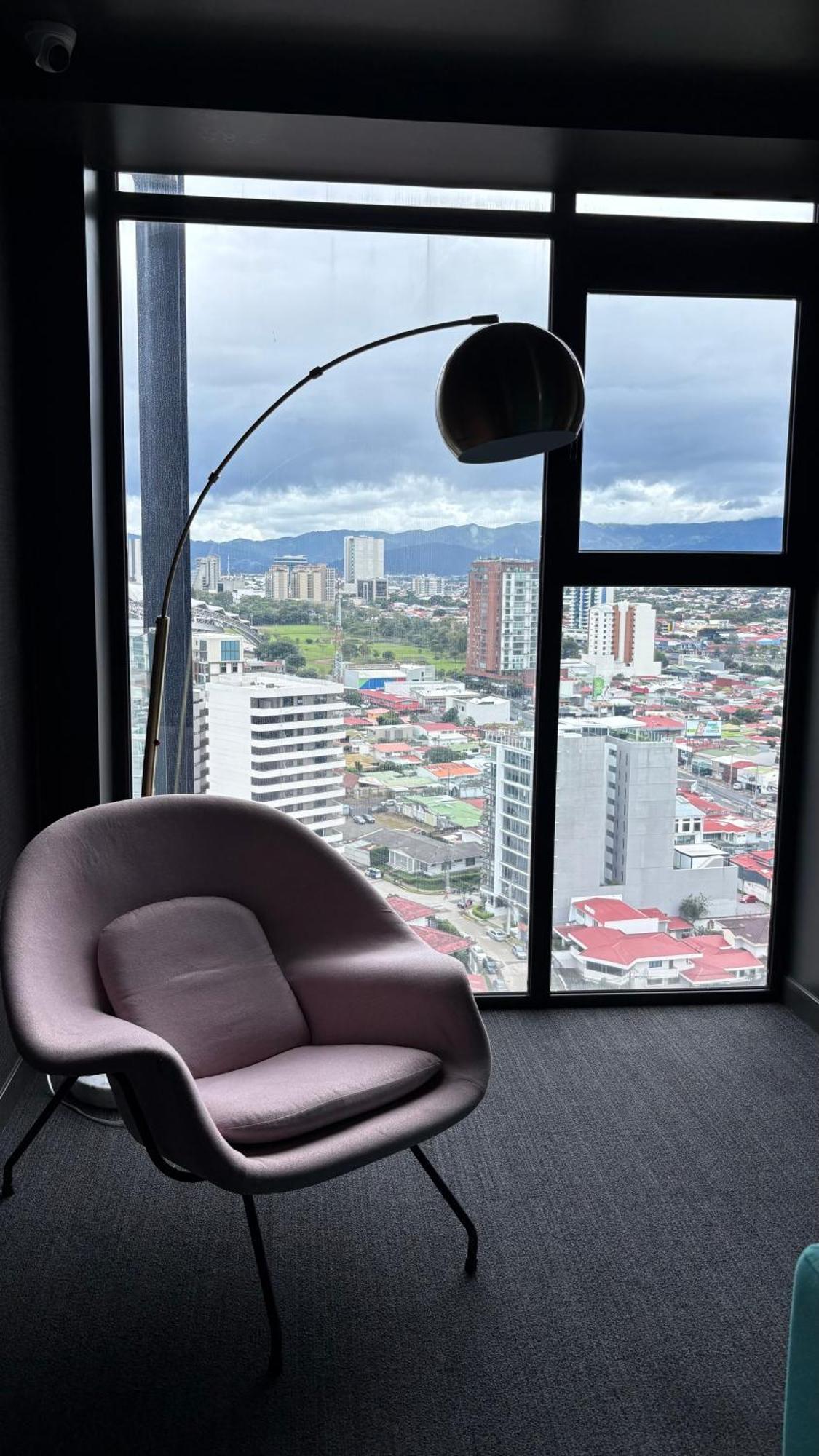 Cozy Apartment With Terrace, Sj Cosmopolitan Tower #402 San Jose  Bagian luar foto